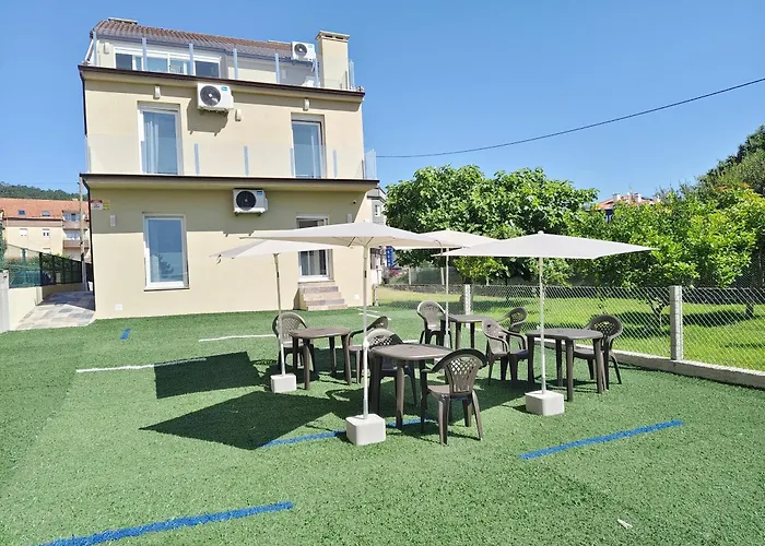 Apartmán Pes Na Area 02 *