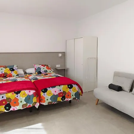 Pes Na Area 02 Appartement *